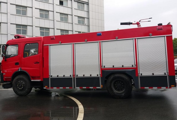 JDF5150GXFPM60/A型泡沫消防車