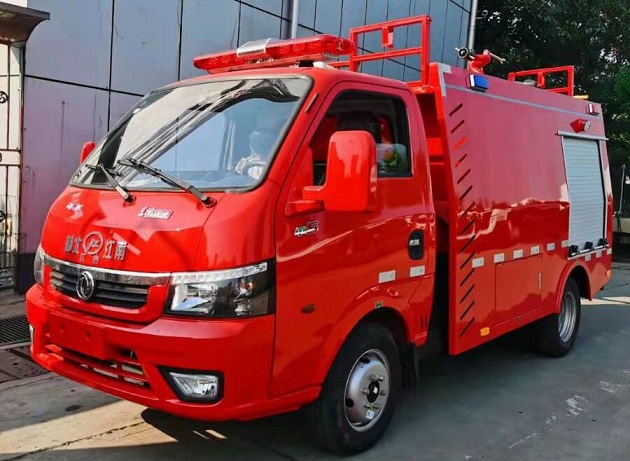 東風途逸1噸水罐消防車圖片